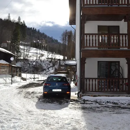 Apartament Golden Rose 2-3