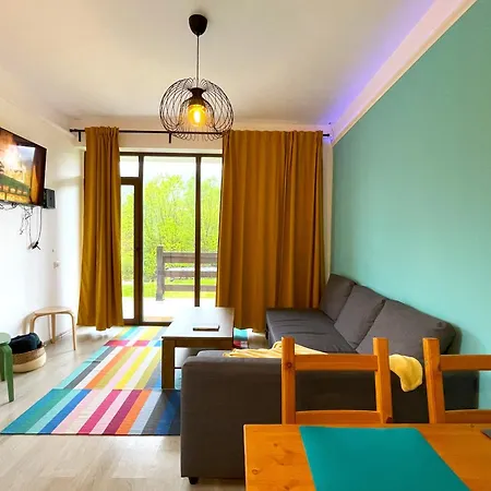 Cozy Riverfront Apartments With Garden And Mountain View-3