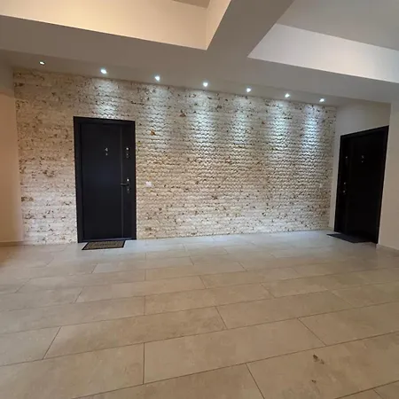 Apartament DELUX Busteni cu terasa superba în Bloc NOU-3