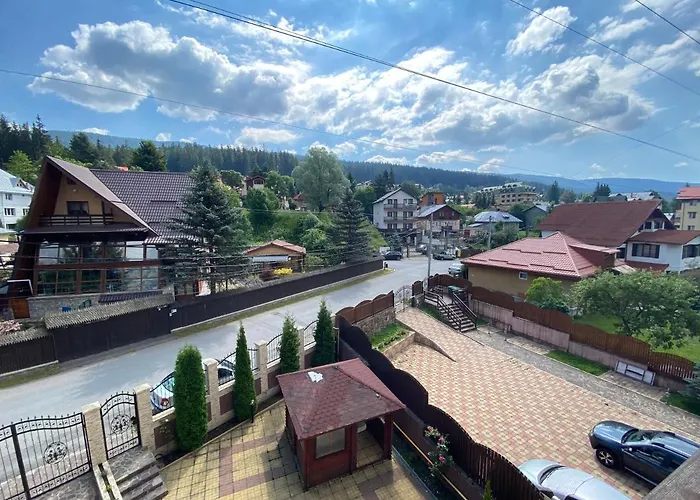 Apartament Holiday Buşteni