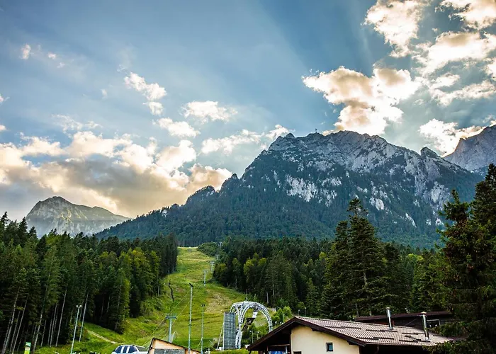 Hrodberht Ski Apartment Buşteni