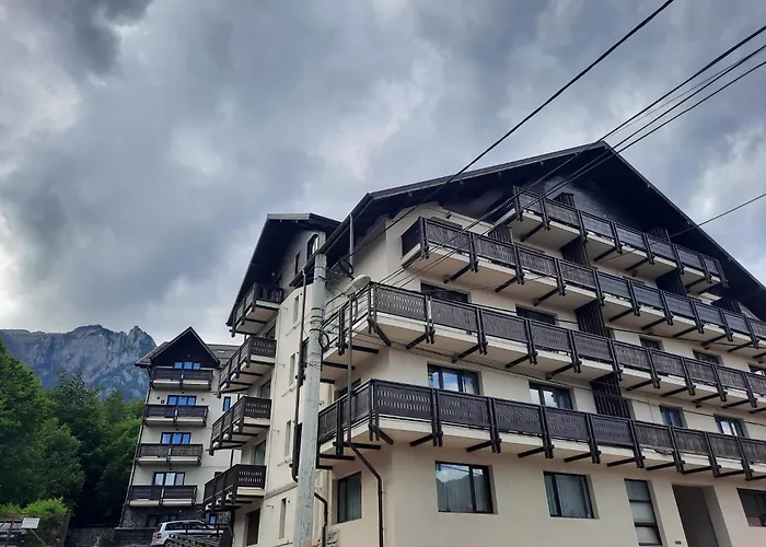 Apartament DELUX Busteni cu terasa superba în Bloc NOU