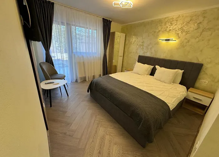 Vila Monica Buşteni