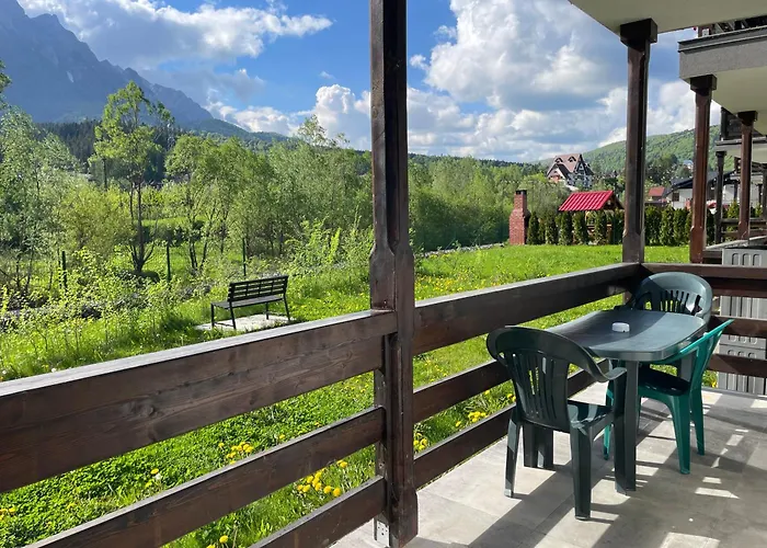 Cozy Riverfront Apartments With Garden And Mountain View Buşteni