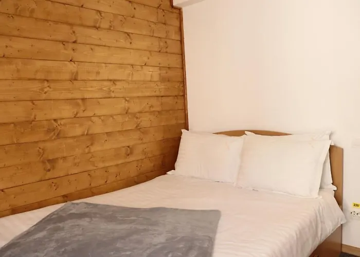 Vila Foc Alb Apartamente-Buşteni